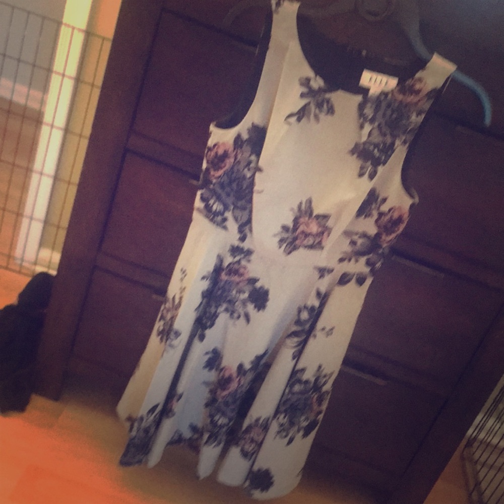 Elle dress.